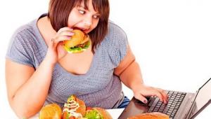 Признаки, причины и лечение компульсивного переедания Психогенным компульсивным перееданием